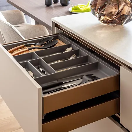 Stylish Waterfront With Lounge Terrace & Sauna Apartment *