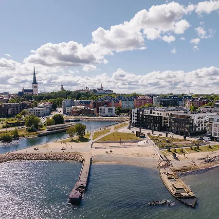 Stylish Waterfront With Lounge Terrace & Sauna Apartment Tallinn