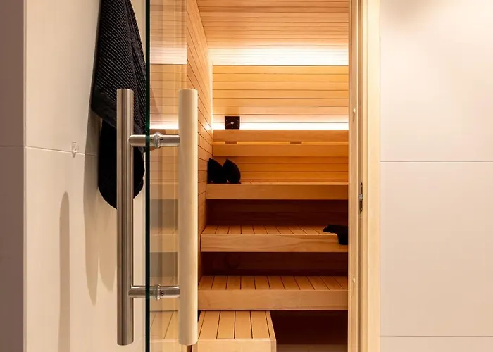 Appartement Stylish Waterfront With Lounge Terrace & Sauna