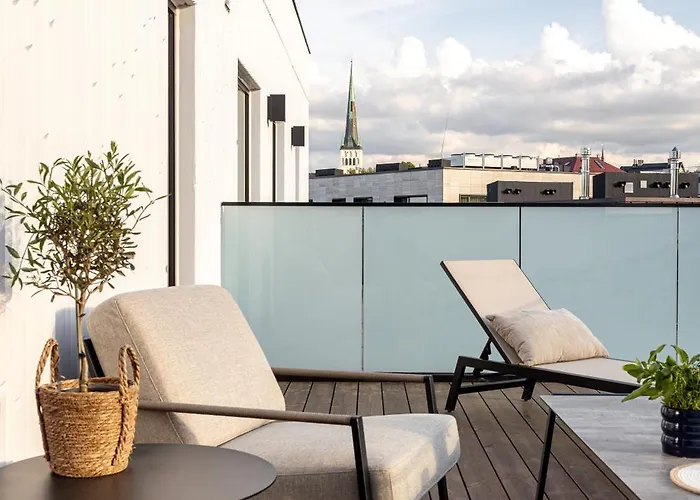 Appartement Stylish Waterfront With Lounge Terrace & Sauna