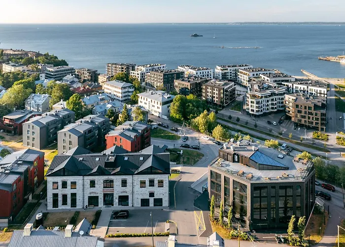 Stylish Waterfront With Lounge Terrace & Sauna Appartement *